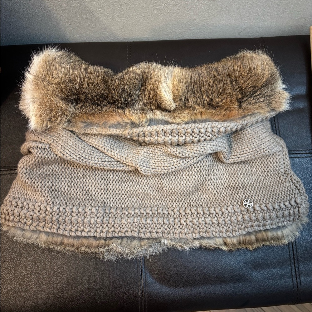 Tory Burch Fur / Cable Knit Scarf